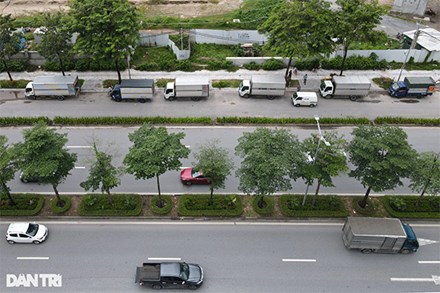 Đại lộ nghìn tỷ ở Hà Nội biến thành bến xe tải