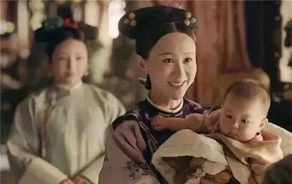 Phi tần nhà Thanh sợ nhất điều gì sau khi được hoàng đế sủng ái?-1