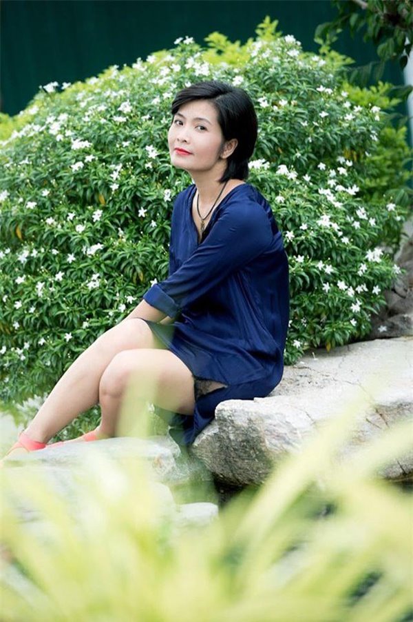 Vợ đầu NSND Công Lý: Nhan sắc thời trẻ xinh đẹp như thế nào mà dân mạng hết lời khen?-6