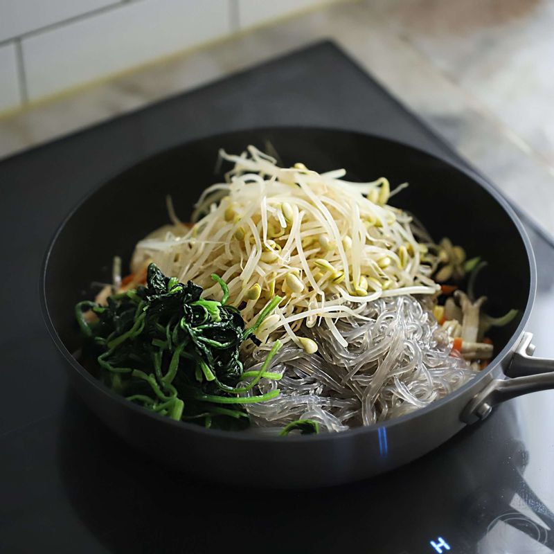 Bữa tối có thêm món xào kiểu này sẽ kích thích ngon miệng, hao cơm vô cùng-10