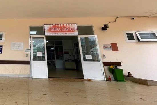 Bị đau mắt, người đàn ông tự mua thuốc uống rồi tử vong