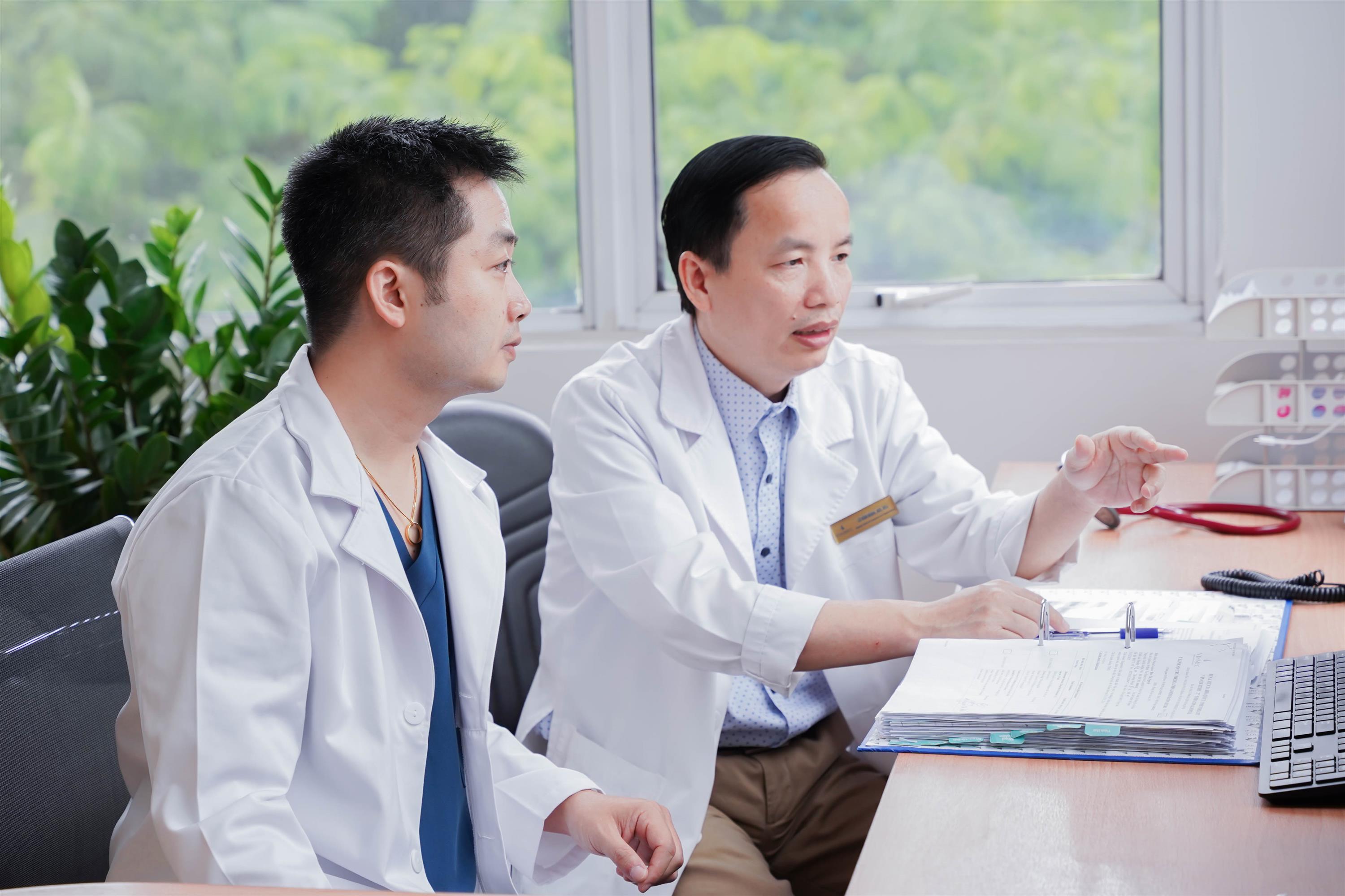 ‘5 phút vàng’ cứu sống bệnh nhân vỡ tim, 2 lần ngừng tuần hoàn-4