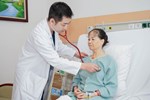 ‘5 phút vàng’ cứu sống bệnh nhân vỡ tim, 2 lần ngừng tuần hoàn