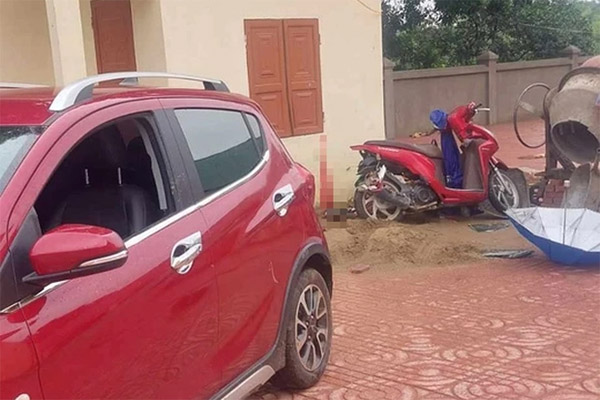 Nữ sinh lớp 6 tử vong trong sân trường: Tài xế mới lấy giấy phép lái xe-2