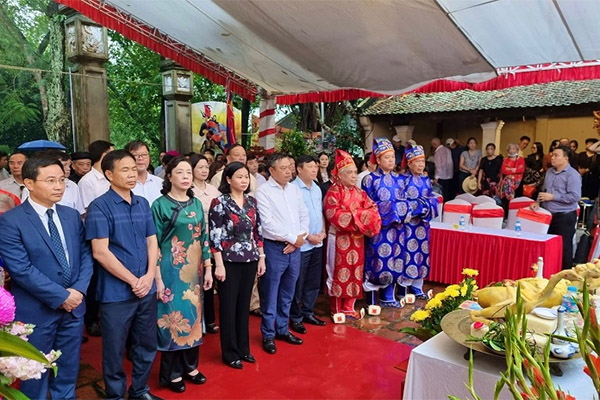 Tập trung rà soát tổng thể, cân đối bổ sung nguồn lực thực hiện các dự án thuộc 3 lĩnh vực y tế, giáo dục, văn hóa-4