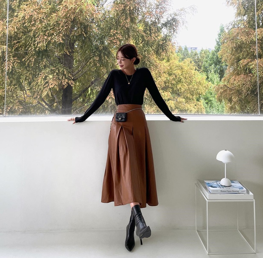 10 cách mặc áo thun dài tay chuẩn thanh lịch tới công sở-1