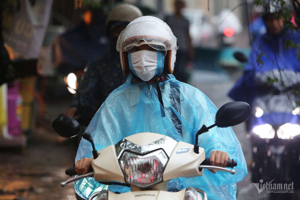 Thời tiết Hà Nội 29/9: Tiếp tục mưa to, sắp hửng nắng trở lại-1