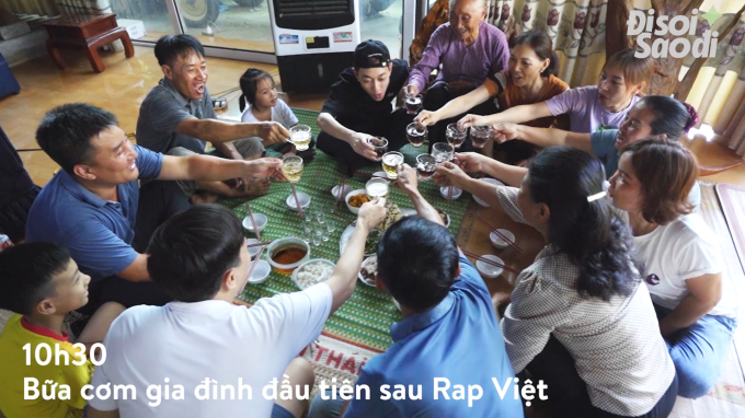 Cận cảnh nhà 4 gian của Double2T tại Tuyên Quang: Ở phòng hơn 10m2, góc làm nhạc cũng đặc biệt-9