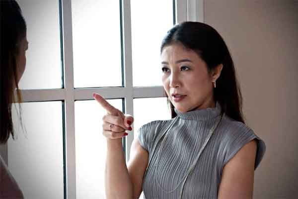 Suốt 1 tháng nằm liệt giường, tôi nếm đủ những lời cay nghiệt của chồng-1