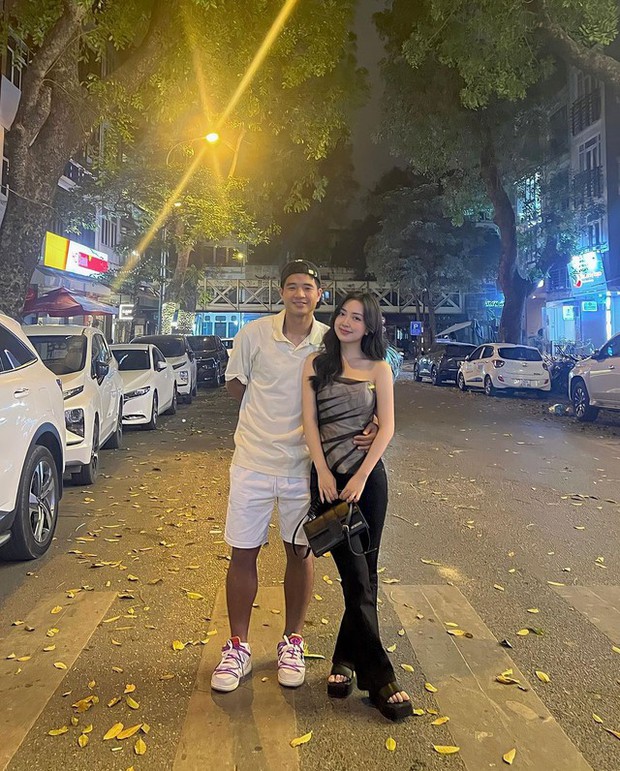 Tài sản đáng nể và cuộc sống hôn nhân hiện tại của cầu thủ trẻ tổ chức lễ cưới xa hoa với hot girl mạng-1