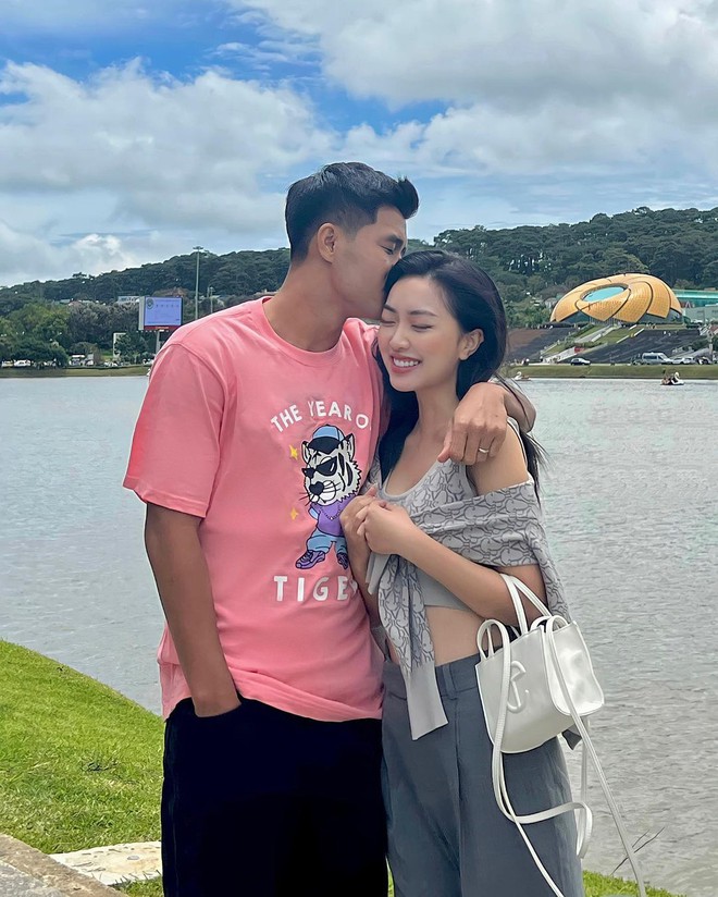 Tài sản đáng nể và cuộc sống hôn nhân hiện tại của cầu thủ trẻ tổ chức lễ cưới xa hoa với hot girl mạng-13