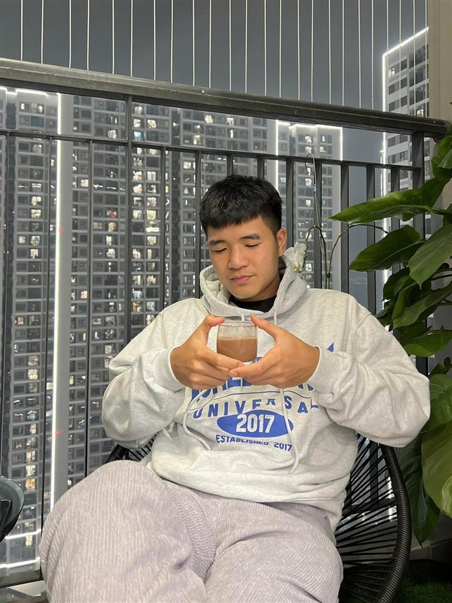 Tài sản đáng nể và cuộc sống hôn nhân hiện tại của cầu thủ trẻ tổ chức lễ cưới xa hoa với hot girl mạng-7