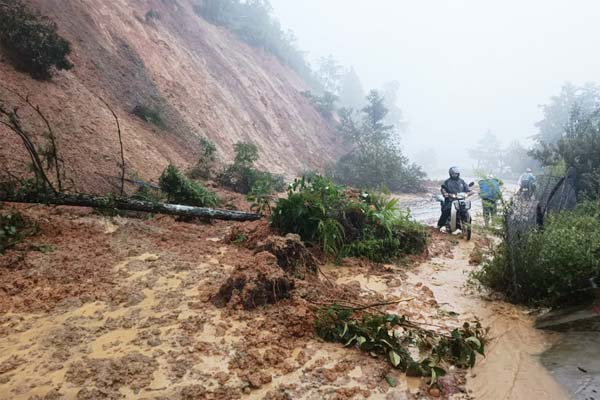 Bẫy tình rình rập từ những quảng cáo hội nhóm hẹn hò, mại dâm trá hình trên mạng xã hội-8
