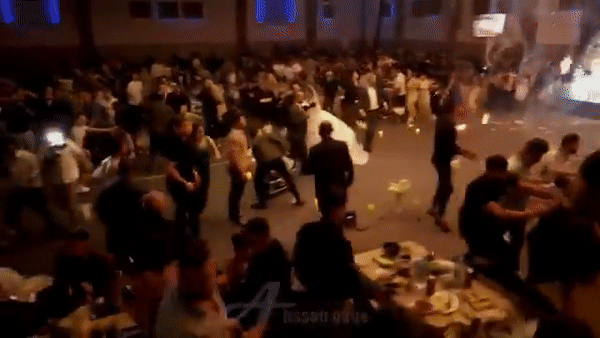 Clip khoảnh khắc hạnh phúc cuối cùng của cô dâu chú rể trong vụ cháy đám cưới kinh hoàng ở Iraq-2