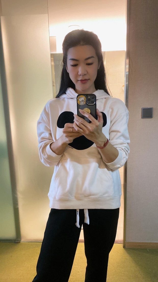 Nhan sắc tuổi 36 và cuộc sống hiện tại của cơ trưởng Huỳnh Lý Đông Phương-6