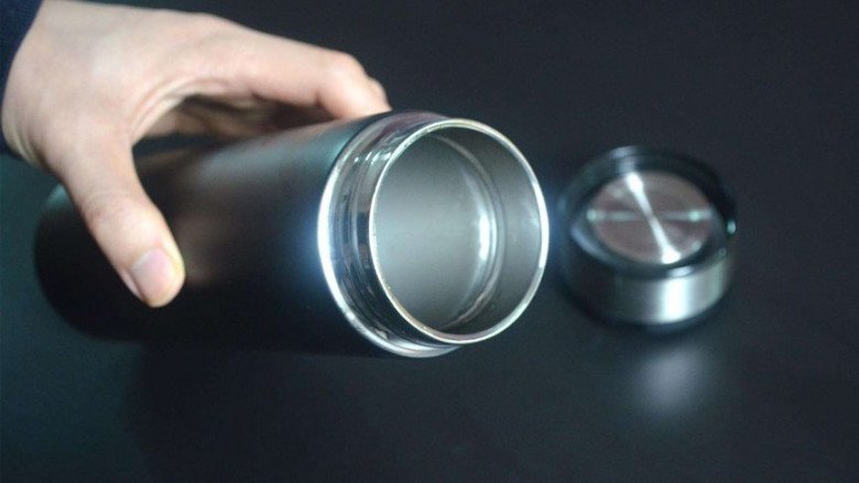 Cho nắm gạo vào bình giữ nhiệt, không ngờ có tác dụng thần kỳ đến vậy, nhiều người không biết tưởng nghịch dại-3