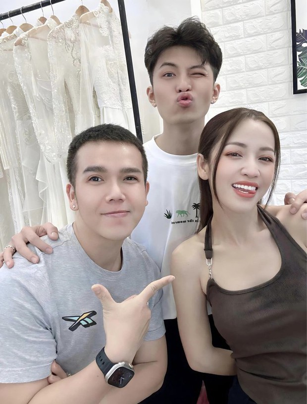 Puka và Gin Tuấn Kiệt sánh đôi thử áo dài cưới, thái độ bên ngoài mới gây chú ý-2