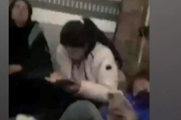 Bốn cô gái Việt được giải cứu khỏi thùng xe tải ở Pháp-1