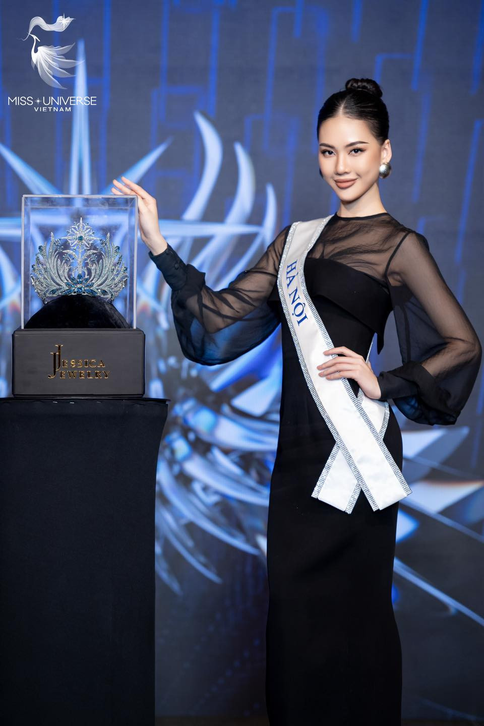 Bùi Quỳnh Hoa - Tân Miss Universe Vietnam 2023 từng bị bố phản đối thi hoa hậu-6