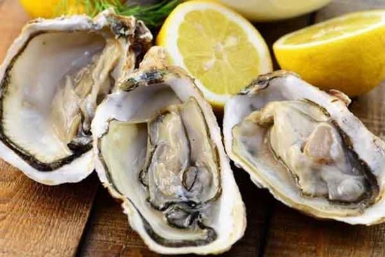Hàu tăng cường sinh lý cho quý ông nhưng lại là 'thuốc độc' với những người này