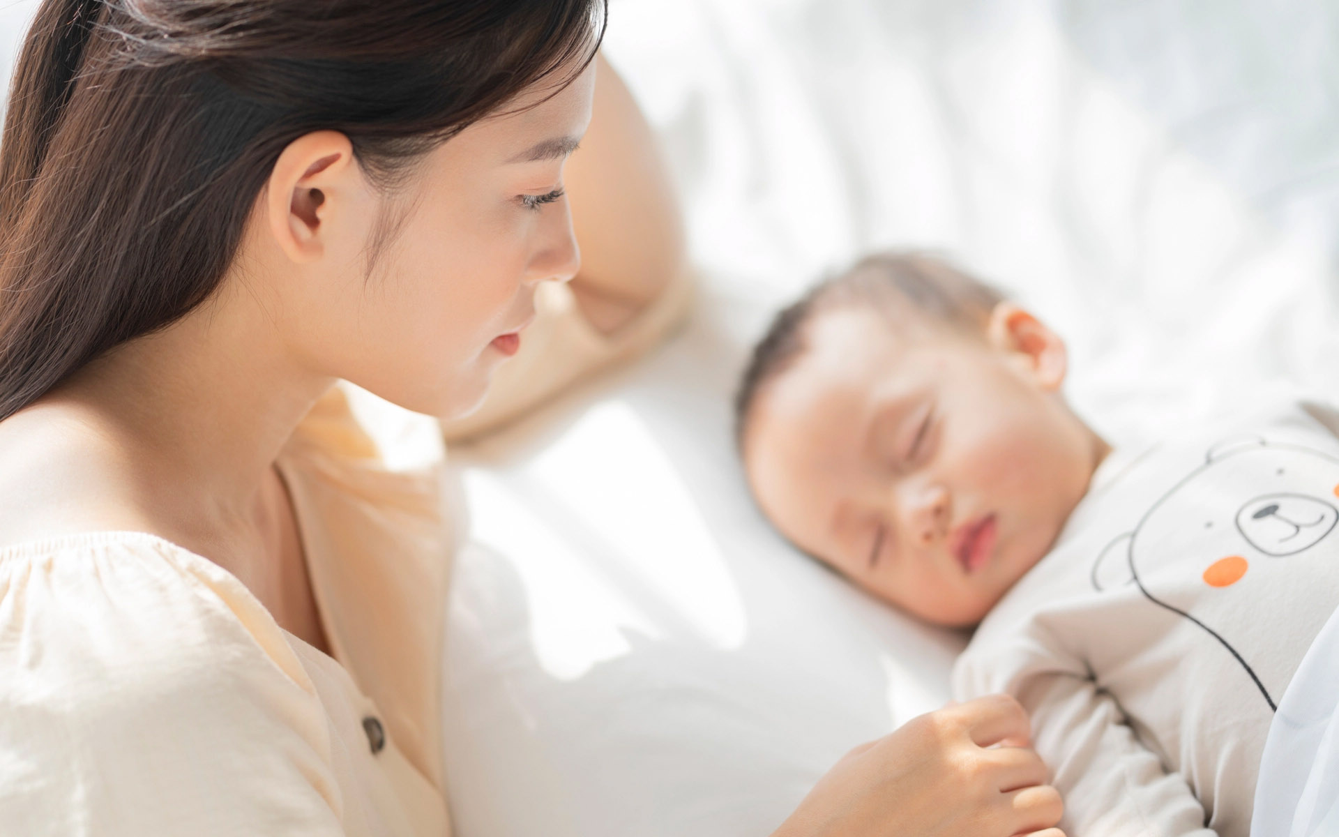 Cháu vừa bị đau mắt đỏ, bố chồng đã lạnh lùng đuổi cả nhà về ngoại-1