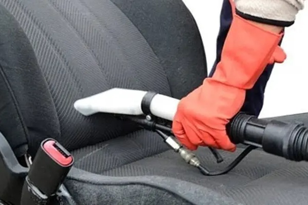 Cách vệ sinh ghế nỉ ô tô tại nhà đơn giản, hiệu quả-1
