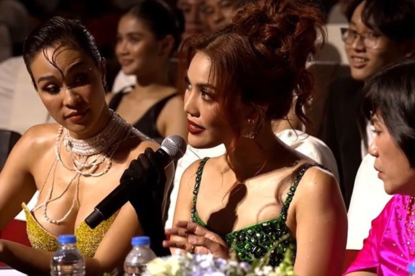 Bị chê bai cách dẫn kém duyên tại Miss Universe Vietnam 2023, nam MC lên tiếng xin lỗi-4