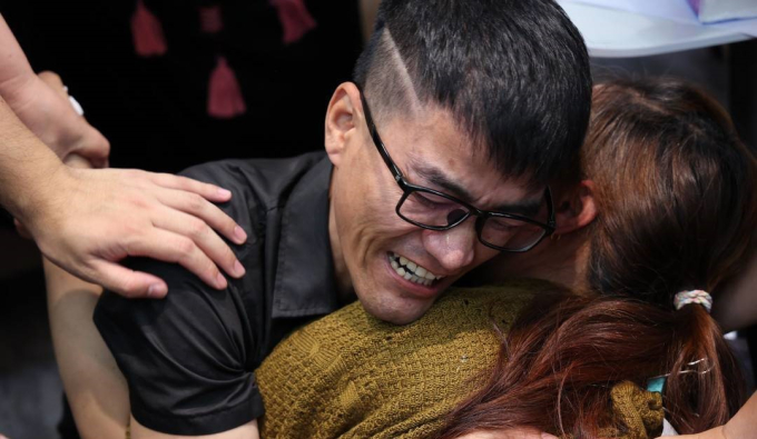 Chàng shipper đoàn tụ với mẹ ruột vào đúng ngày Trung thu sau 34 năm: Tết đoàn viên càng thêm trọn vẹn-1