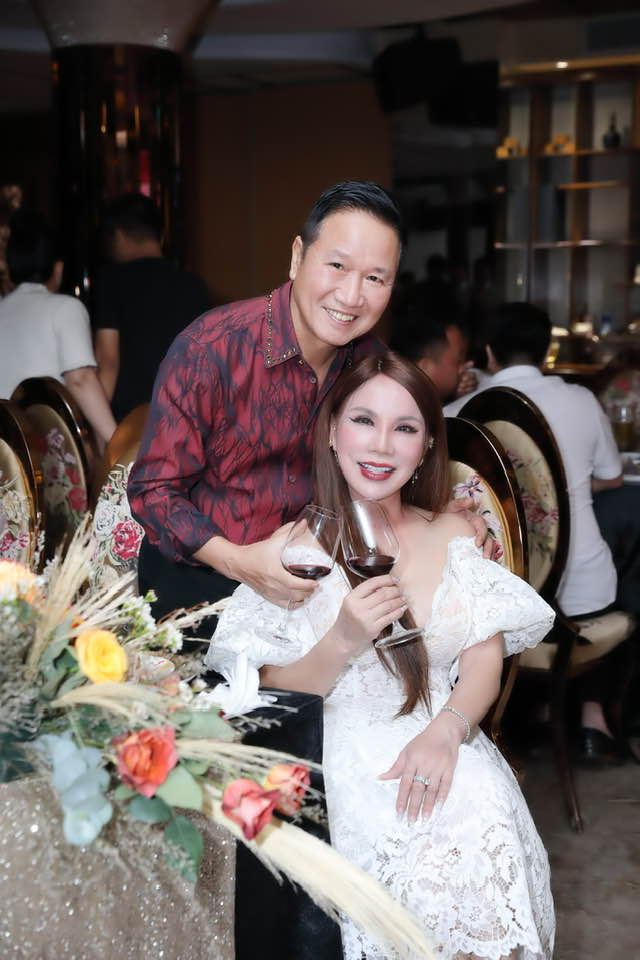 Chị đẹp 8X ở biệt thự hơn 100 tỷ, được mẹ chồng khen ngợi đầy tự hào-4