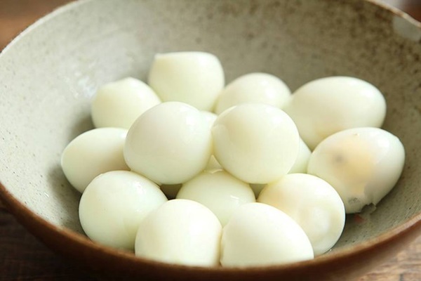 Thịt kho đượm vị đưa cơm hơn khi thêm nguyên liệu này-1