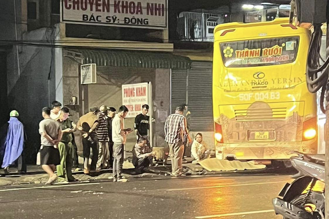 Hiện trường đau thương nơi 2 xe khách tông trực diện, 4 người tử vong-3