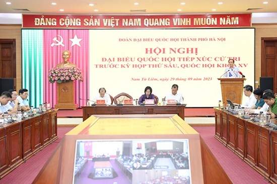 Chủ tịch HĐND Thành phố Nguyễn Ngọc Tuấn tiếp xúc cử tri các quận: Cầu Giấy, Nam Từ Liêm, Thanh Xuân