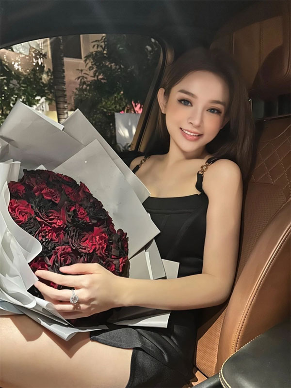 Huyền Baby được chồng dựng ảnh quảng cáo khắp quận 1, mẹ chồng đòi lập FC để ủng hộ: Nhân tố đáng gờm nhất hội Đạp Gió là đây!-4