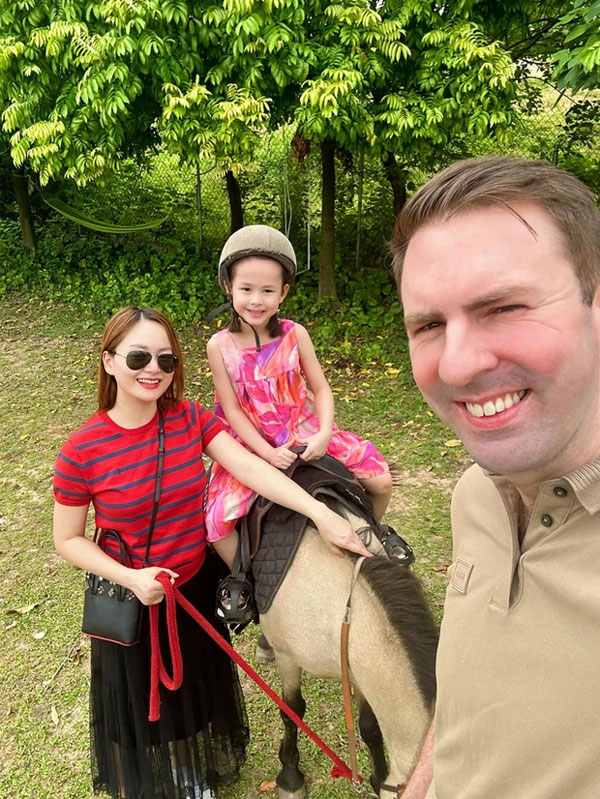 Nữ diễn viên nổi tiếng thông báo mang thai nhóc tỳ thứ 2-2