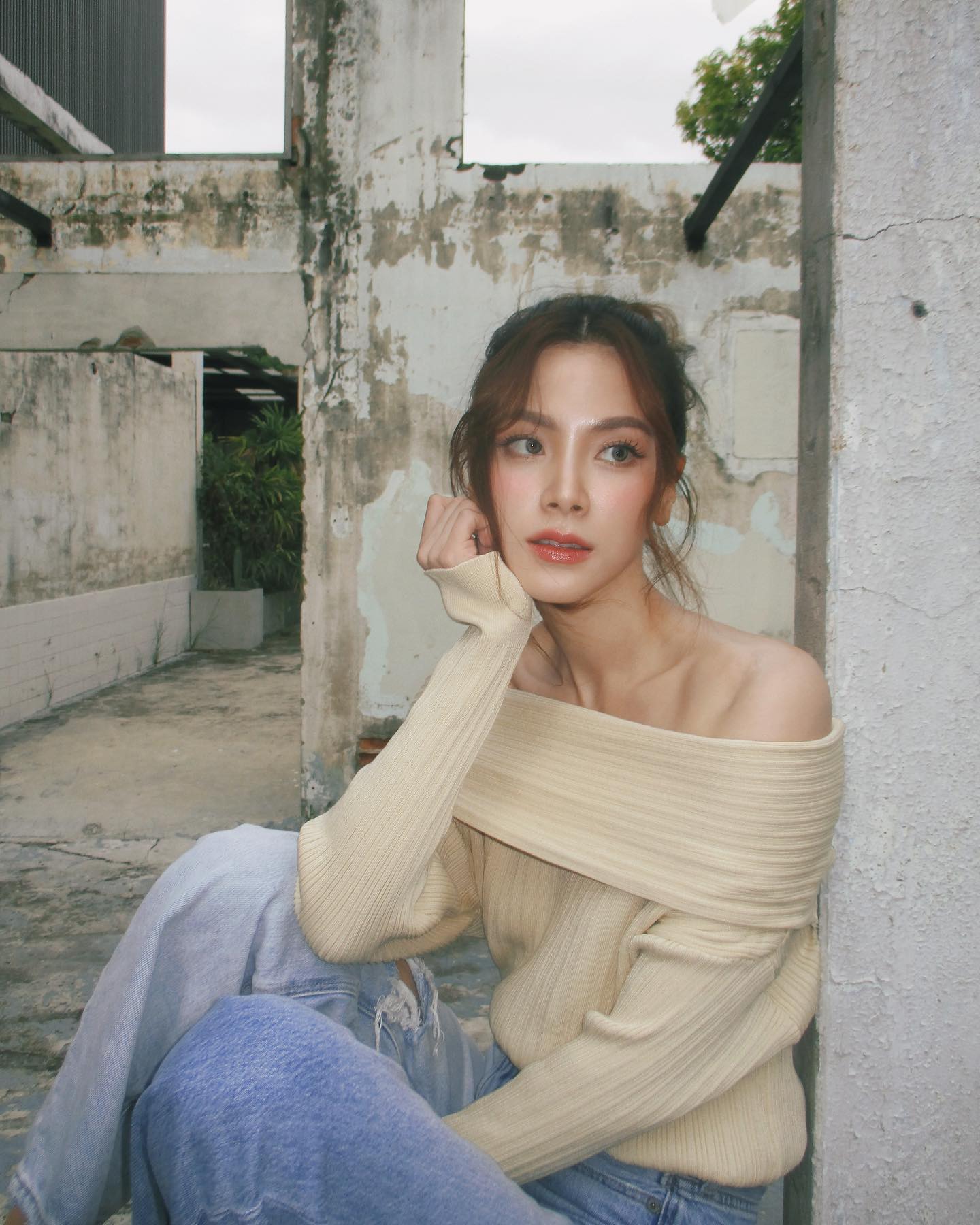 Mặc đẹp tuổi 30 với toàn công thức đơn giản, trẻ trung từ Baifern Pimchanok-4