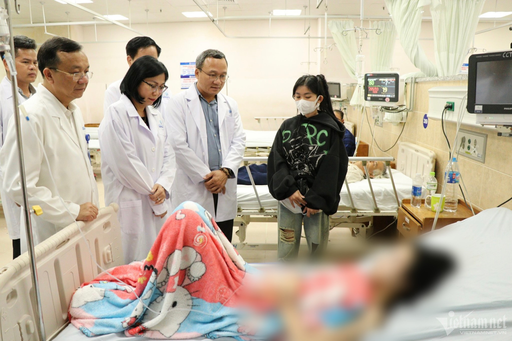 Tai nạn khiến 4 người chết: Trích xuất giám sát hành trình xe 16 chỗ-3