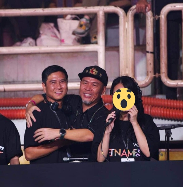 Bằng chứng Hồ Hoài Anh vẫn ở hậu trường concert Hoàng Thùy Linh, là tổng đạo diễn nhưng quyết giấu danh tính?-1