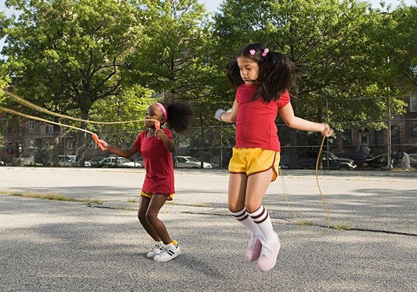 Con gái Mạnh Trường 15 tuổi đã cao vượt mẹ, bố tiết lộ 1 sở thích giúp tăng chiều cao tốt-7