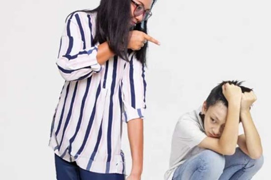 Bị thầy giáo bắt thụt dầu 200 cái, nam sinh nguy kịch