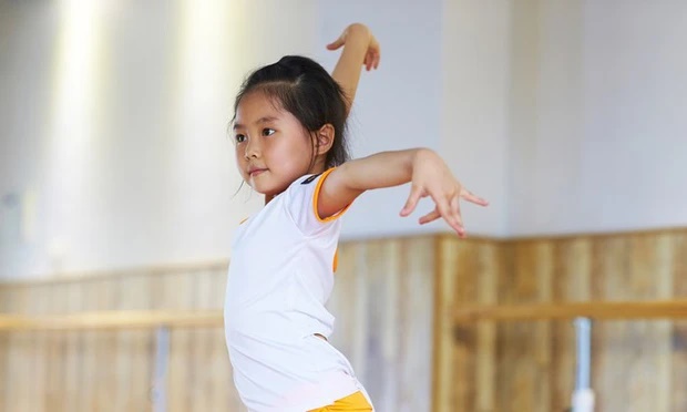 Môn thể thao bố mẹ tưởng học cho vui, nhà giáo dục khẳng định: Quan trọng không kém Toán-1