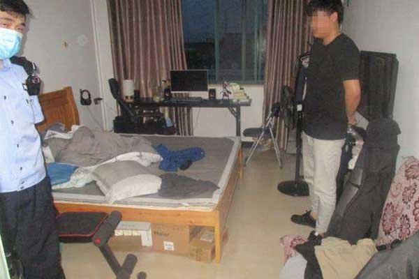 Cô gái hoảng hồn phát hiện người đàn ông lạ mặt trong nhà, hỏi ra mới biết chính cô đã bất cẩn tạo cơ hội cho hắn-2