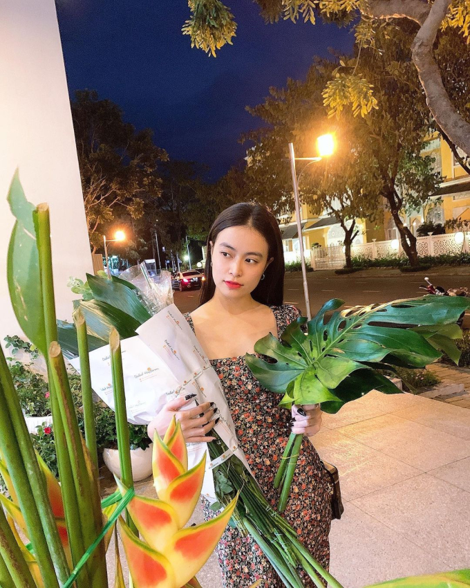 Bên trong căn penthouse cao cấp của Hoàng Thùy Linh: Gia chủ flex thú chơi hoa, cành quả siêu nghệ-18