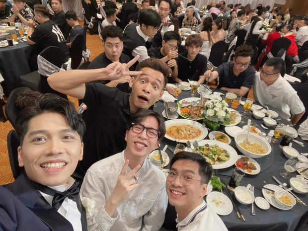 Không ai chịu ai, MisThy và Linh Ngọc Đàm thi nhau tình tứ bên người yêu trong đám cưới streamer đàn anh-1