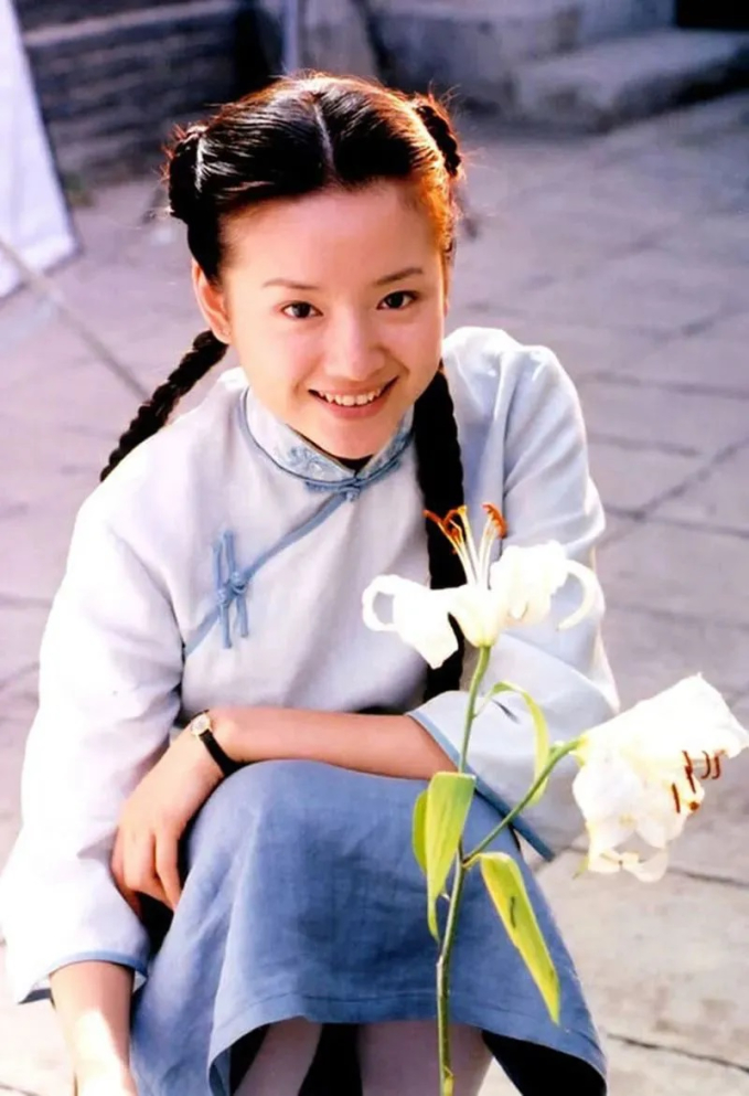 Đổng Khiết gây choáng vì thân hình cò hương đáng báo động, netizen tiếc nuối hình ảnh Chúc Anh Đài” năm nào-7