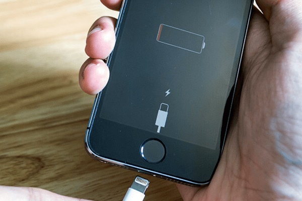 Vì sao người nước ngoài không dùng ốp điện thoại?-2