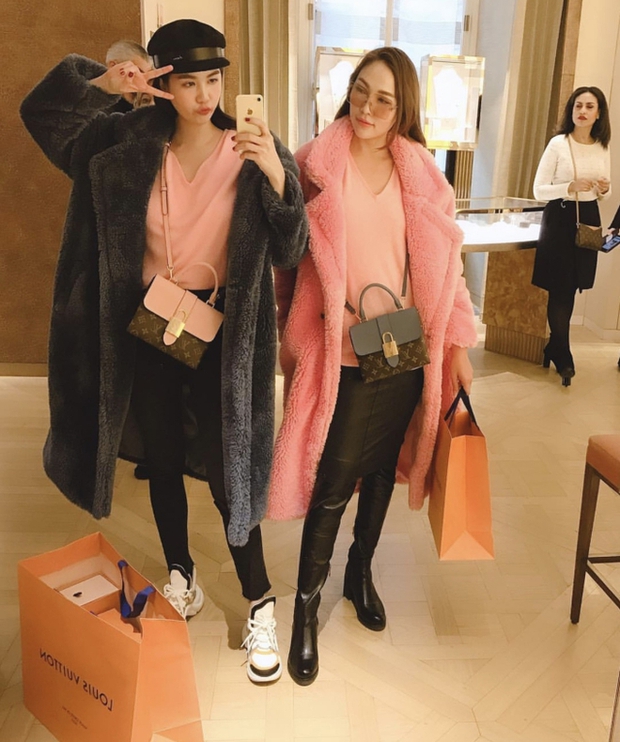 Cặp đôi Vbiz vướng tin nghỉ chơi sau 16 năm: Từng bơ đẹp nhau tại sự kiện, bất ngờ xuất hiện thân thiết-10