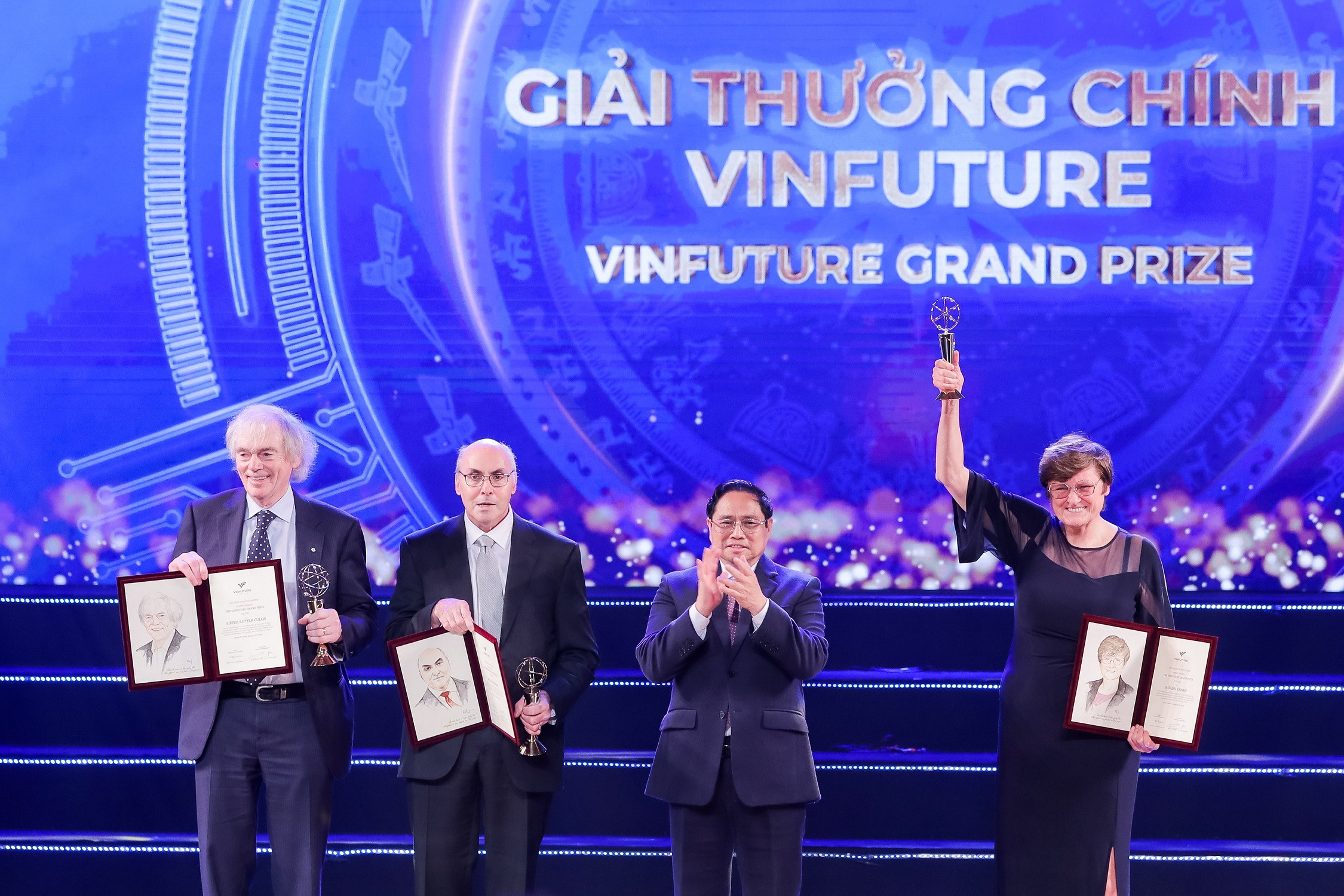 Chủ nhân giải thưởng chính VinFuture tiếp tục được trao giải Nobel-1