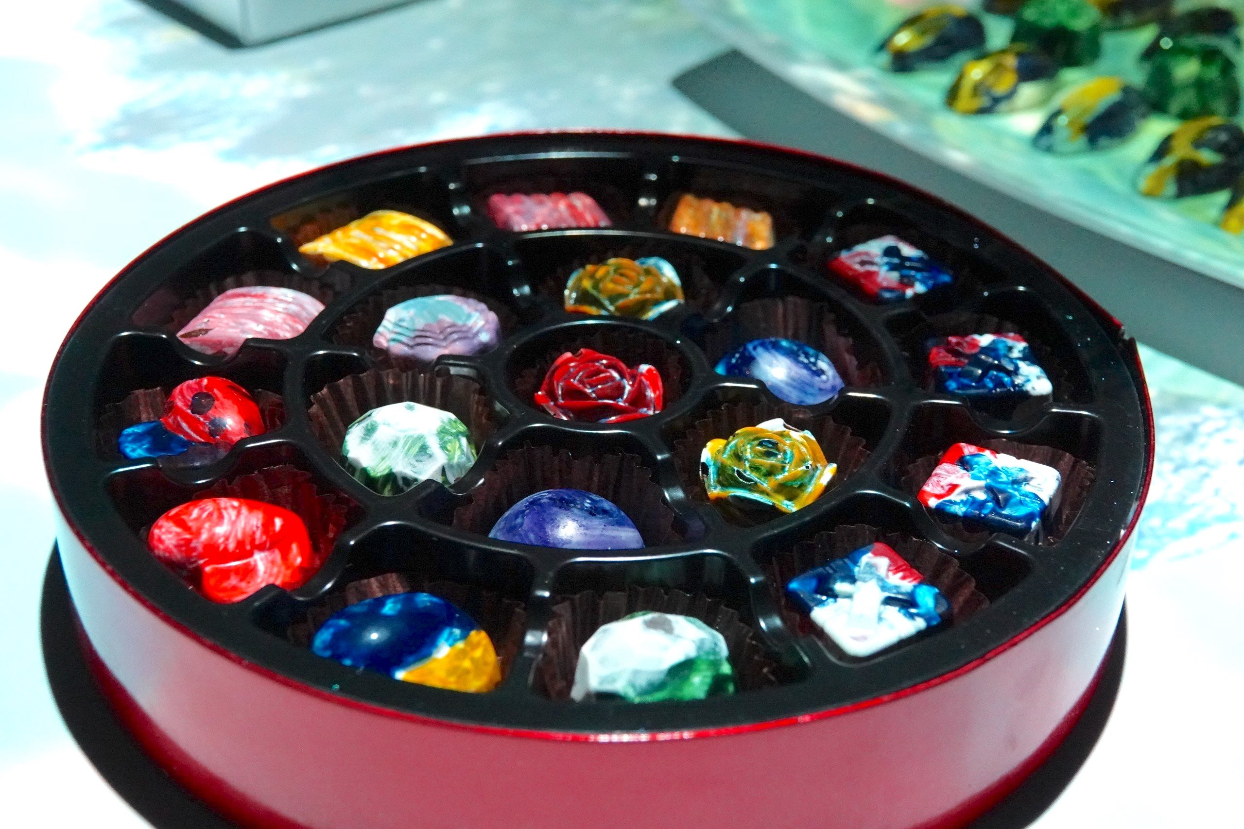 Tạo hình socola độc lạ, nữ giảng viên 9X kiếm 30 triệu mỗi tháng-3