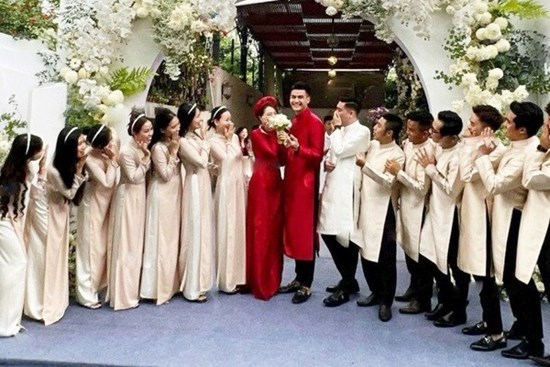 Siêu mẫu Vĩnh Thuỵ có cơ ngơi riêng hoành tráng cỡ nào trước khi cưới ái nữ gia thế?