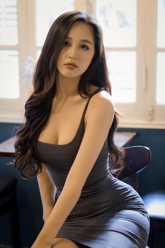 Nàng hậu đăng quang 15 năm khoe body nóng bỏng, đến Hoa Hậu Lương Thuỳ Linh cũng phải khen nức nở-2